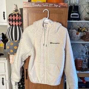 Woman’s champion teddy jacket size medium